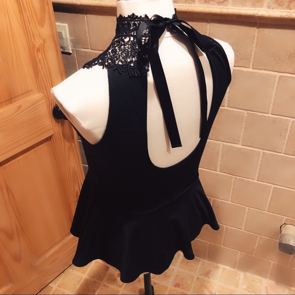 STUNNING LACE TOP!!!! - Picture 4 of 4